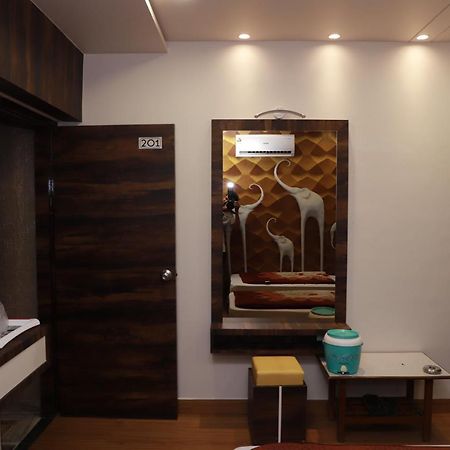 Hotel Darshan Amreli Exterior foto