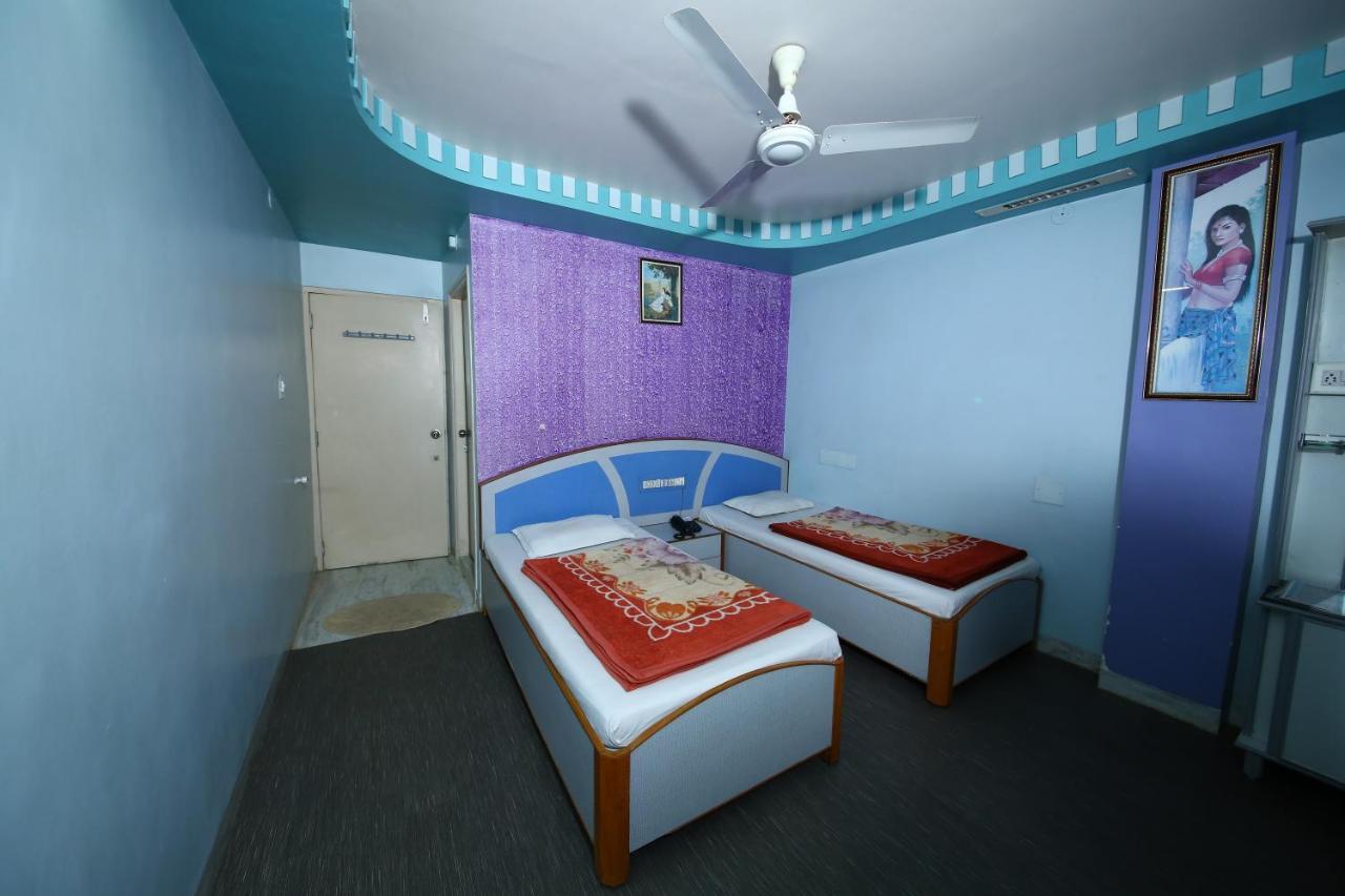 Hotel Darshan Amreli Exterior foto